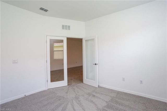 2599 Vine AVE, Naples, FL 34120