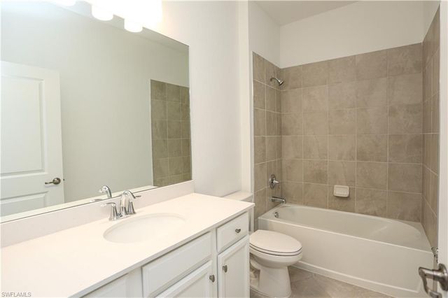 2599 Vine AVE, Naples, FL 34120