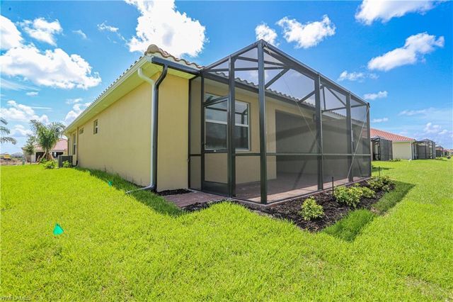 2599 Vine AVE, Naples, FL 34120