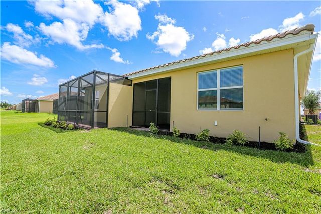2599 Vine AVE, Naples, FL 34120