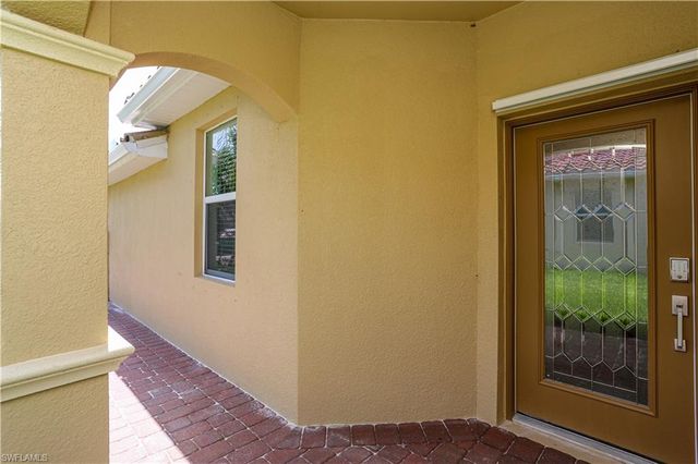 2599 Vine AVE, Naples, FL 34120