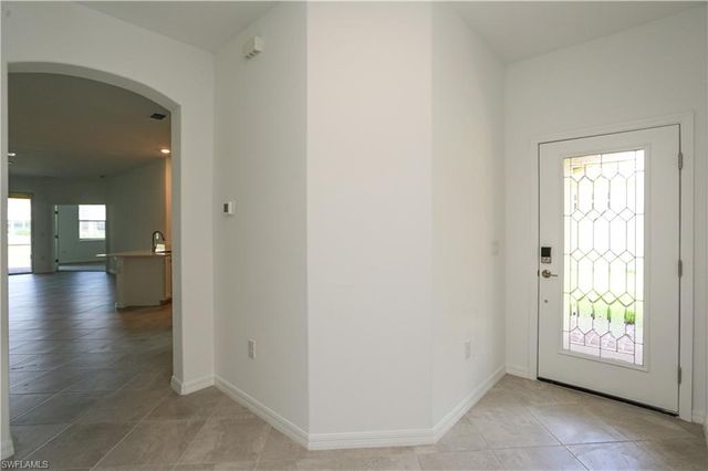 2599 Vine AVE, Naples, FL 34120