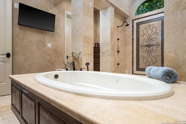 631 Menger Springs, Boerne, TX 78006