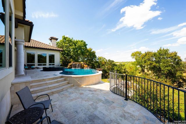 631 Menger Springs, Boerne, TX 78006