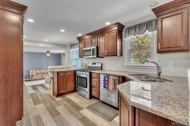 128 Annette Drive, West Seneca, NY 14224