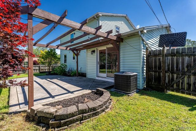 128 Annette Drive, West Seneca, NY 14224