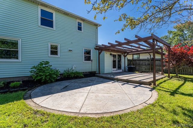 128 Annette Drive, West Seneca, NY 14224