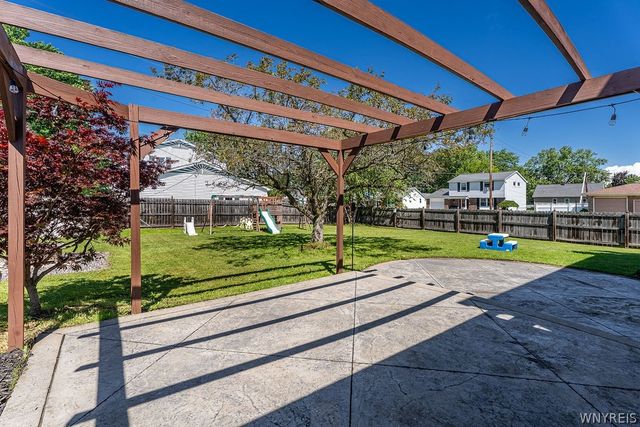 128 Annette Drive, West Seneca, NY 14224