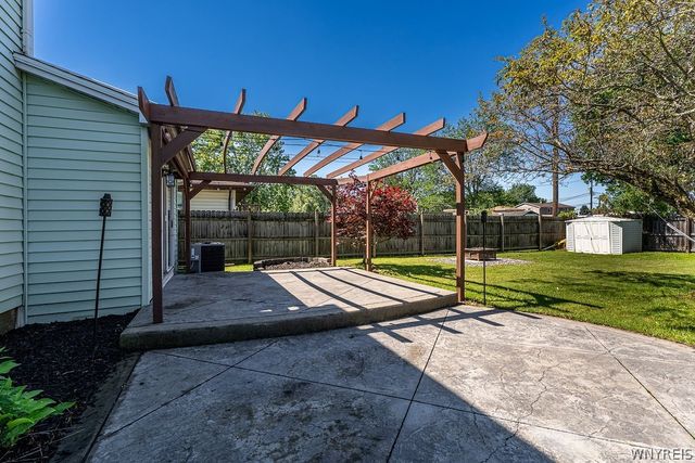 128 Annette Drive, West Seneca, NY 14224