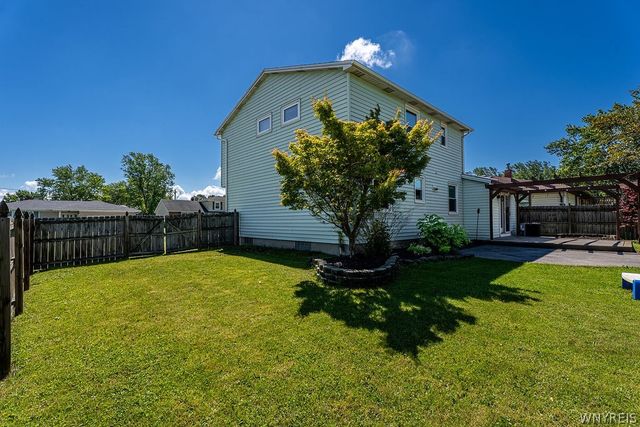 128 Annette Drive, West Seneca, NY 14224