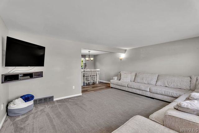 128 Annette Drive, West Seneca, NY 14224