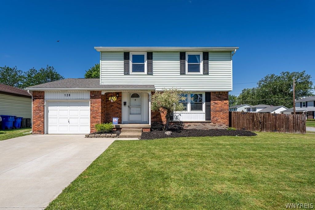 128 Annette Drive, West Seneca, NY 14224
