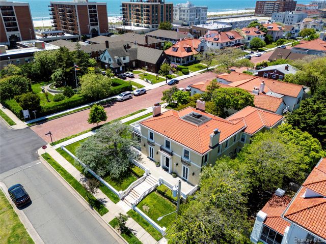 159 Magnolia Boulevard, Long Beach, NY 11561