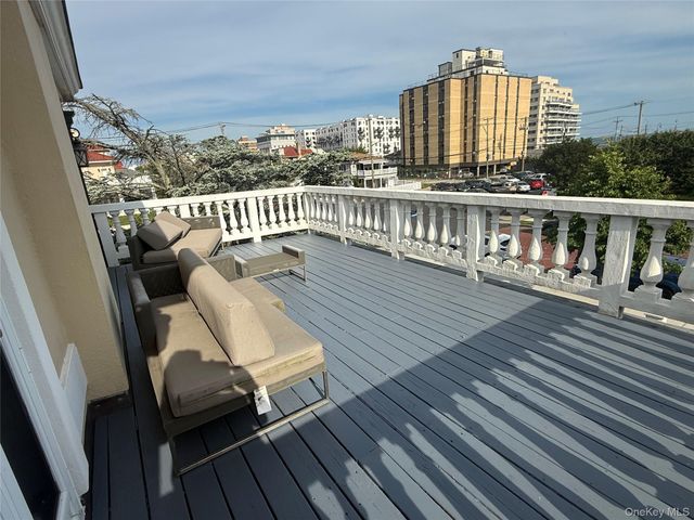 159 Magnolia Boulevard, Long Beach, NY 11561