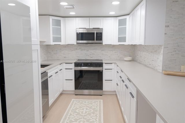 3051 N Course Drive 107, Pompano Beach, FL 33069