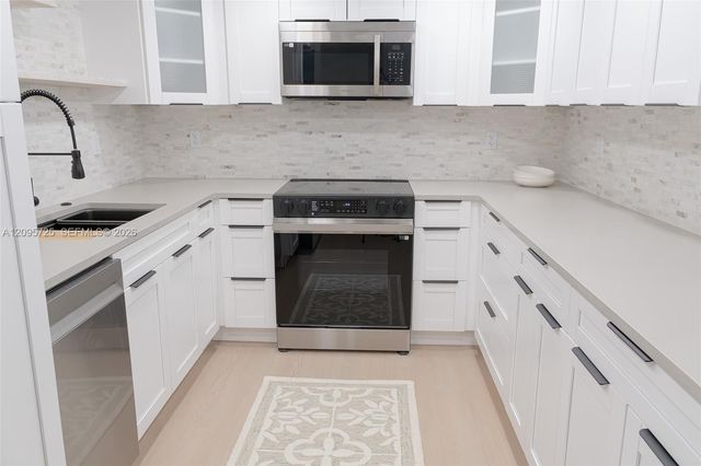 3051 N Course Drive 107, Pompano Beach, FL 33069