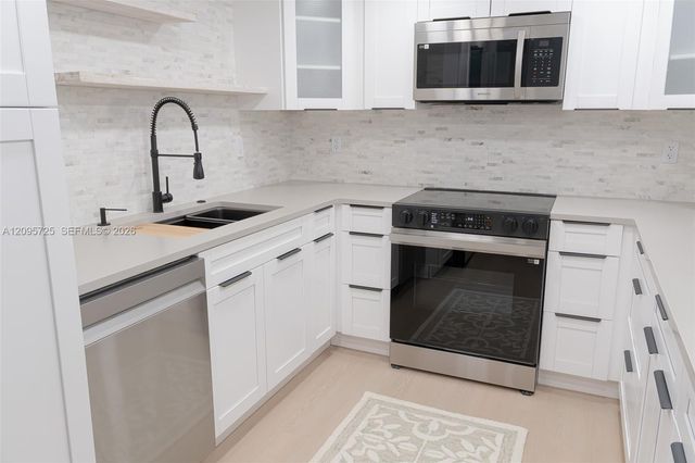 3051 N Course Drive 107, Pompano Beach, FL 33069