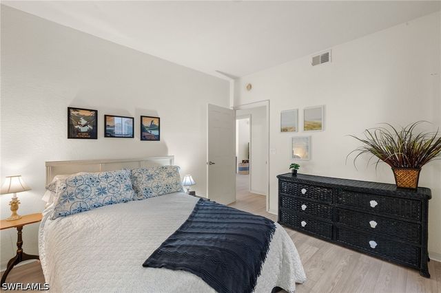 9050 Las Maderas DR 101, Bonita Springs, FL 34135