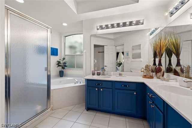 9050 Las Maderas DR 101, Bonita Springs, FL 34135