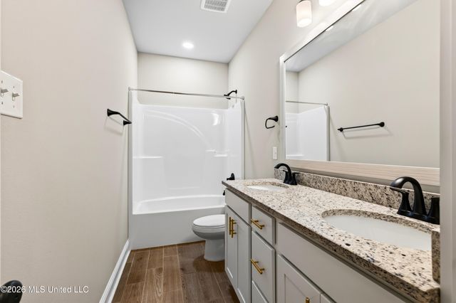 818 Old Spanish Trail, Bay Saint Louis, MS 39520