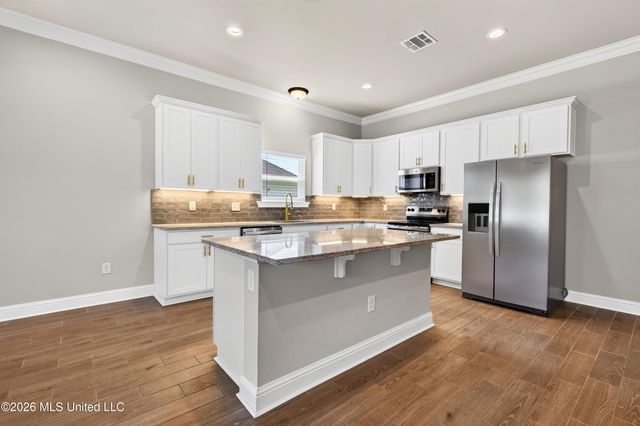 818 Old Spanish Trail, Bay Saint Louis, MS 39520