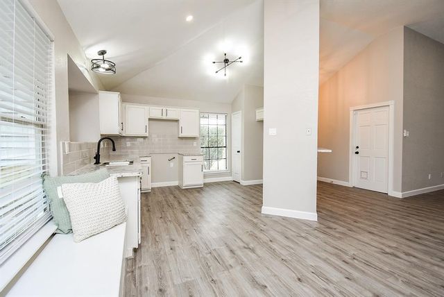 2012 Hickory Glen Drive, Missouri City, TX 77489