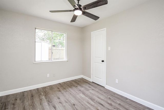 2012 Hickory Glen Drive, Missouri City, TX 77489