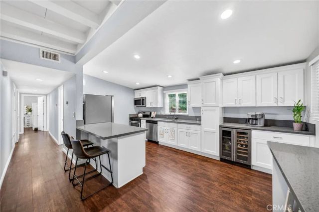 3548 Everest Avenue, Riverside, CA 92503