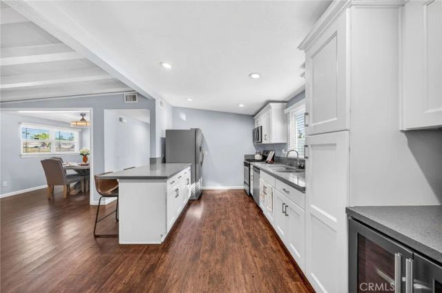 3548 Everest Avenue, Riverside, CA 92503