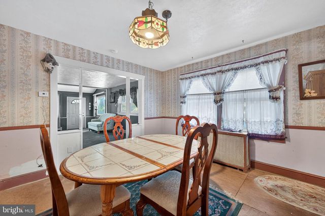 647 DELAWARE, Norwood, PA 19074