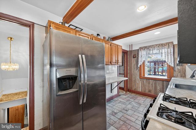 647 DELAWARE, Norwood, PA 19074