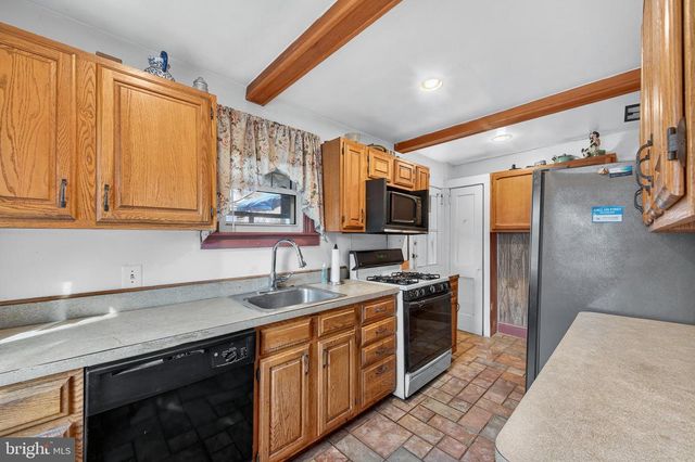 647 DELAWARE, Norwood, PA 19074