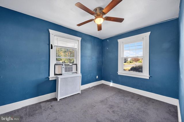 647 DELAWARE, Norwood, PA 19074