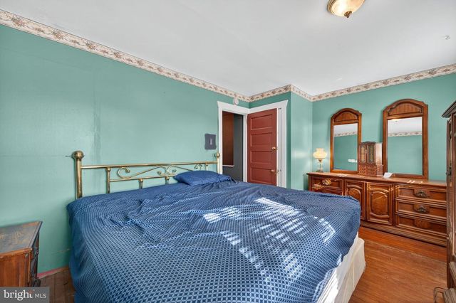 647 DELAWARE, Norwood, PA 19074