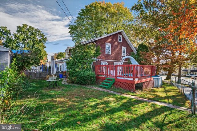 647 DELAWARE, Norwood, PA 19074