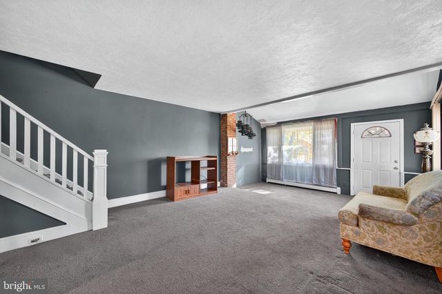 647 DELAWARE, Norwood, PA 19074