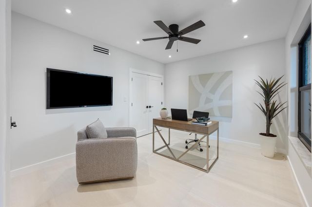 800 Greensward Court 107-I, Delray Beach, FL 33445