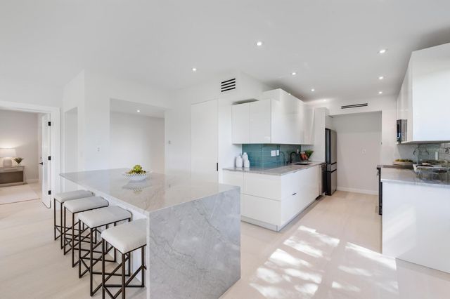 800 Greensward Court 107-I, Delray Beach, FL 33445