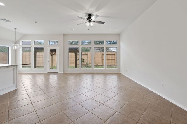 2707 Oak Pass Court, Conroe, TX 77385