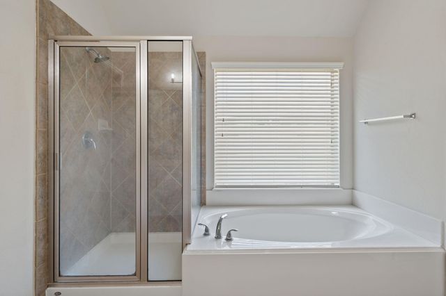 2707 Oak Pass Court, Conroe, TX 77385