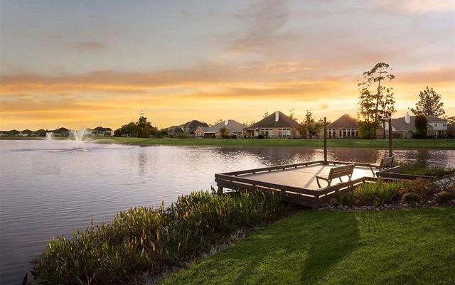2707 Oak Pass Court, Conroe, TX 77385