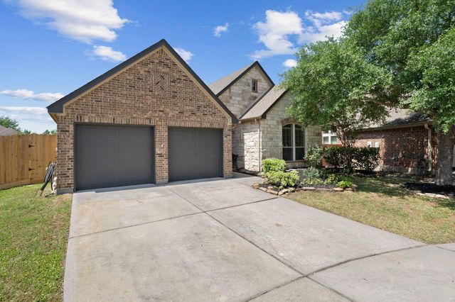 2707 Oak Pass Court, Conroe, TX 77385