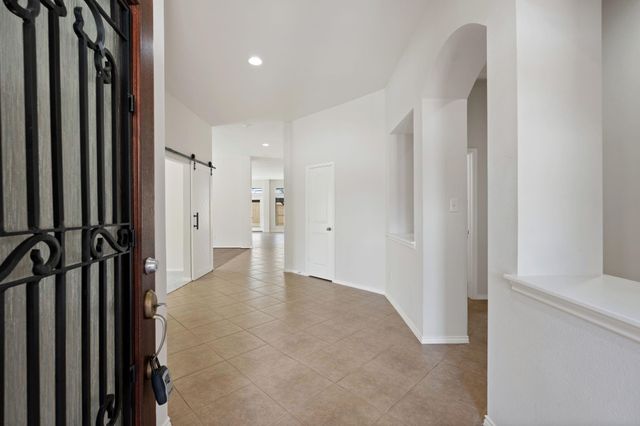 2707 Oak Pass Court, Conroe, TX 77385