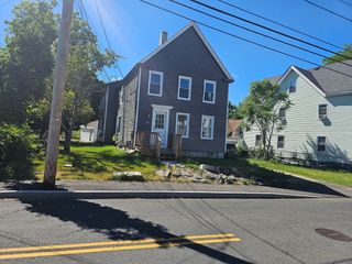 32 Shores 2, Taunton, MA 02780