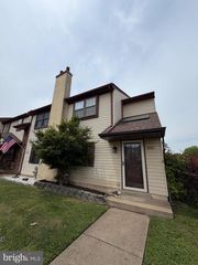 1516 TARLETON PL, Warminster, PA 18974