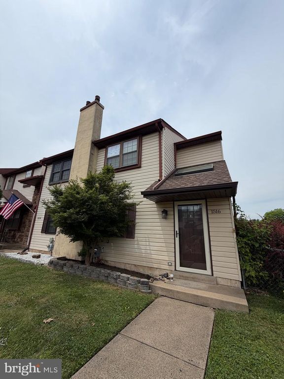 1516 TARLETON PL, Warminster, PA 18974