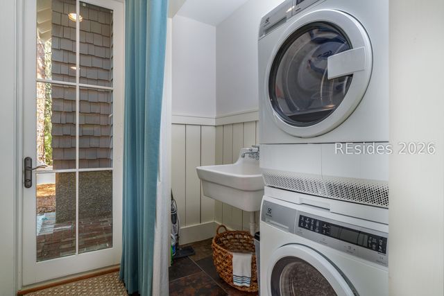 27 Greenleaf Rd, Bluffton, SC 29910