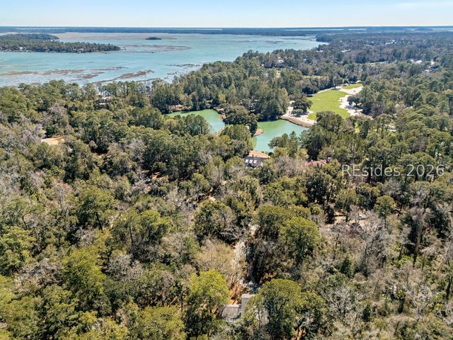 27 Greenleaf Rd, Bluffton, SC 29910