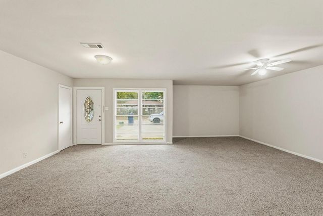 2918 Tarpey Avenue, Texas City, TX 77590