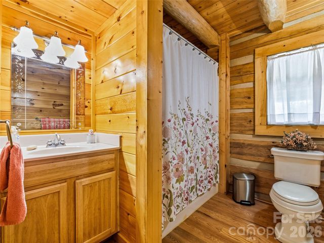 226 High Top Mountain Road, Leicester, NC 28748